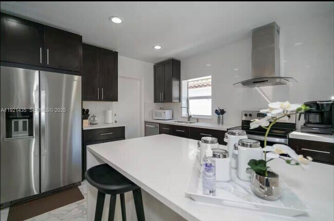 Foto del edificio - 35 SW 28th Rd