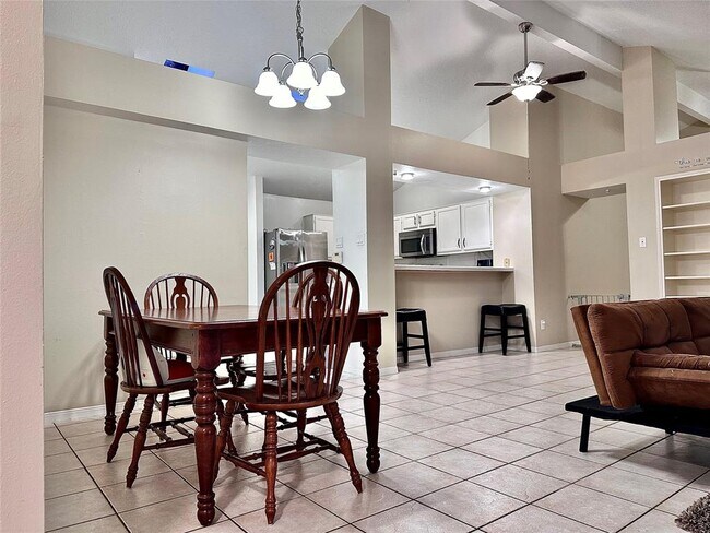 Foto del edificio - 3402 Cape Forest Dr