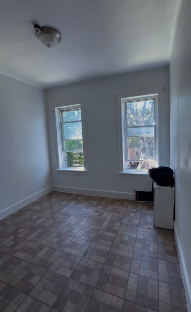 Foto del edificio - 356 Bradford St
