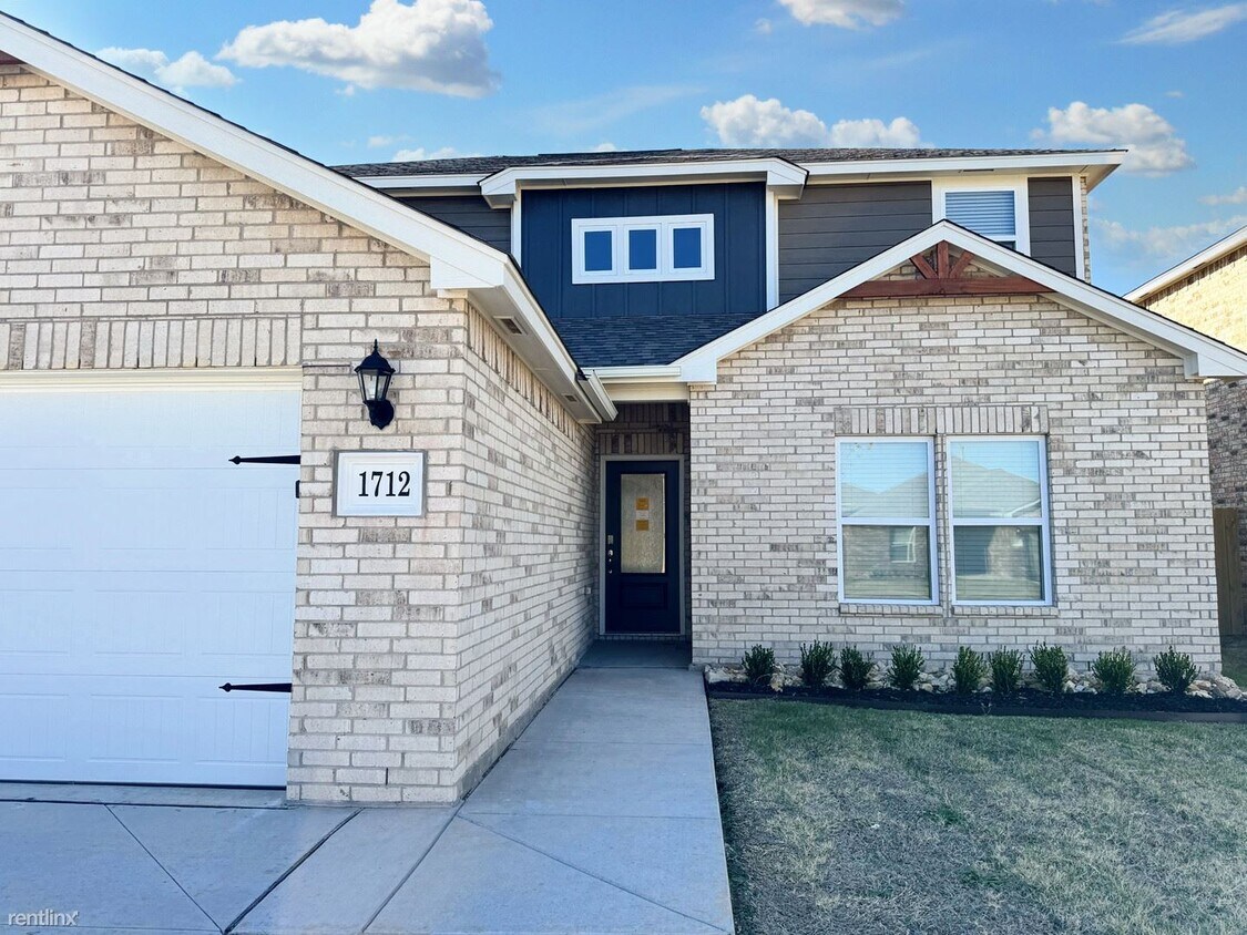 Primary Photo - 4 br, 2.5 bath House - 1712 Amaranth Ln