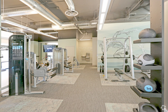 Fitness Center - Peak 16