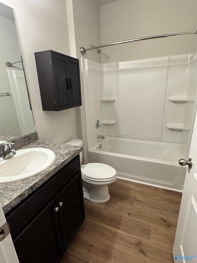 Foto del edificio - 115 Oak Terrace Ln