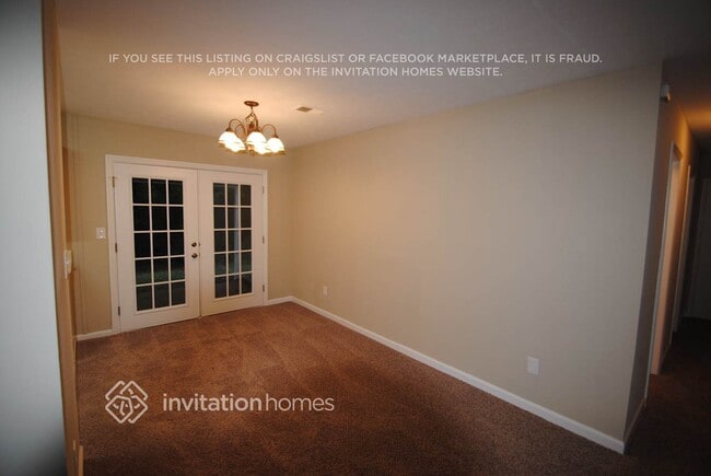 Foto del edificio - 705 Old Manor Rd NW