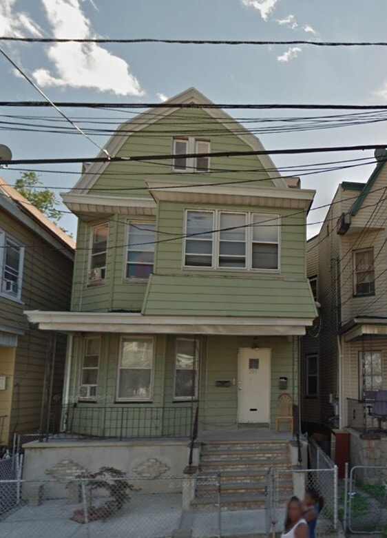 Primary Photo - 205 Wilkinson Ave