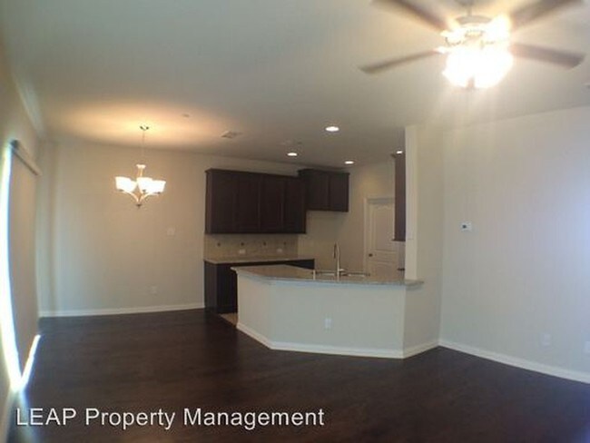 Foto del edificio - 4704 Bridgewater St
