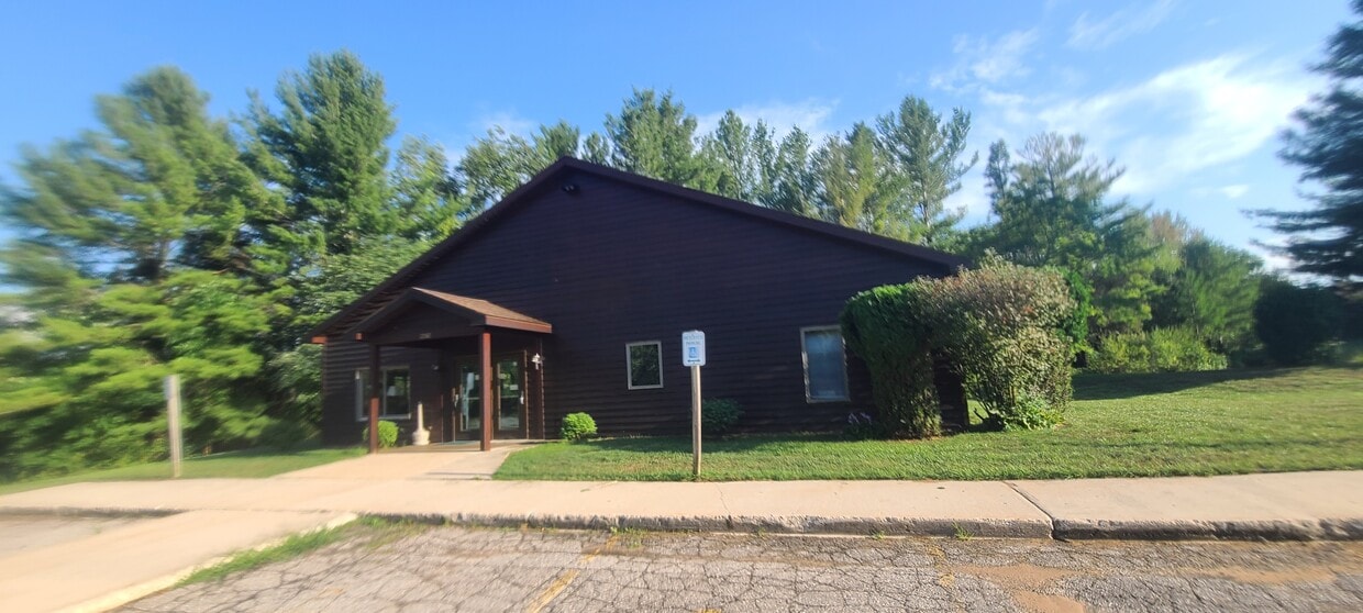 2130 Hammond Pl E Unit 2130, Traverse City, MI 49686 Condo for Rent