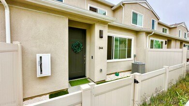 Building Photo - 344 Sweet Pl