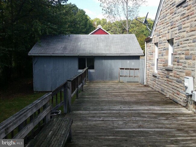 Foto del edificio - 5526 Jim Pickett Rd