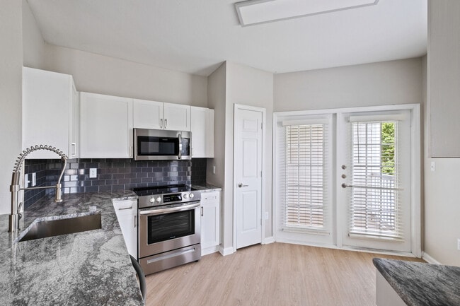 Building Photo - Highlands at Alexander Pointe