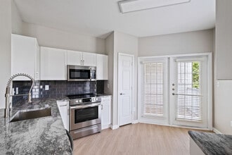 Building Photo - Highlands at Alexander Pointe