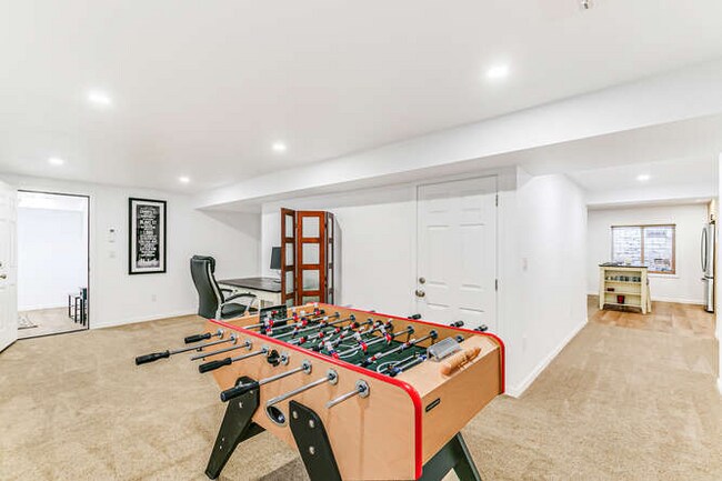 Foto del edificio - 3234 Taft Ct