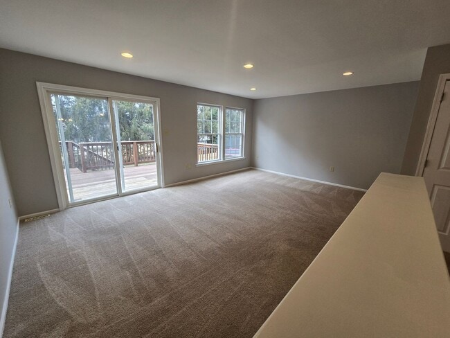 Foto del edificio - 1578 Pinewind Dr