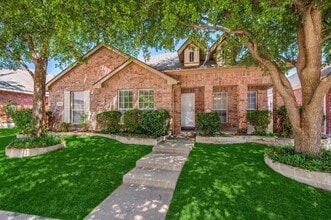 Building Photo - 1615 Bur Oak Dr