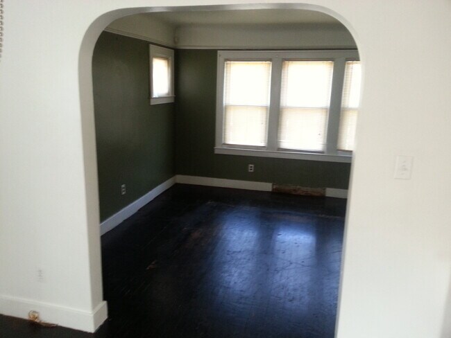 Foto del edificio - Awesome 3 bedroom Eastpointe Stunner
