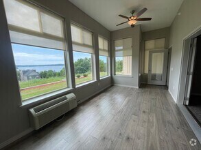 Building Photo - 200 Majestic Dr