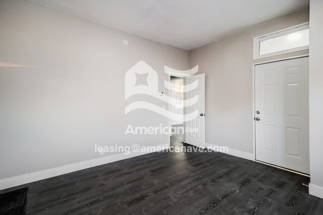 Building Photo - 939 Patterson St