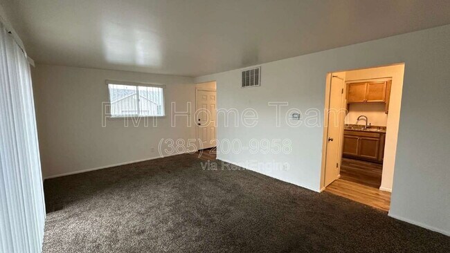 Foto del edificio - 1920 W 4975 S