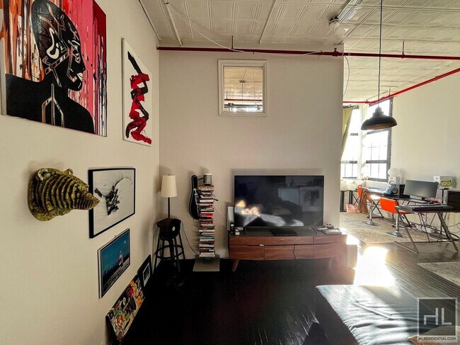 Foto del edificio - 248 McKibbin St