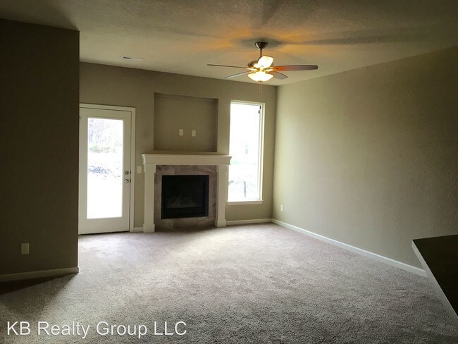 Building Photo - 1205 S Kaydeen Ct