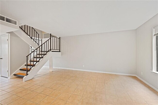Foto del edificio - 9520 Quail Village Ln