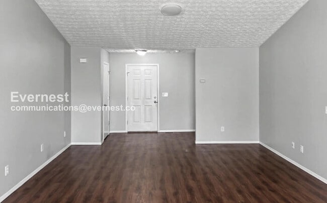 Building Photo - 2887 Creith Ct