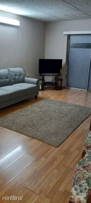 Primary Photo - 1 br, 1 bath Condo - 234 Shorewood dr