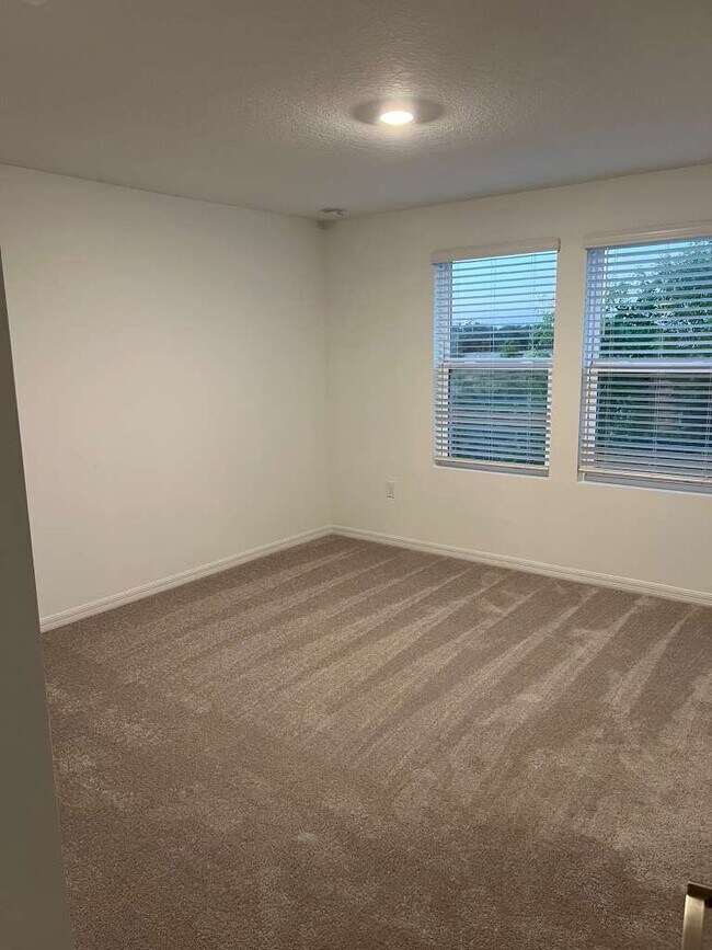 Building Photo - 5080 Revolutionary Way