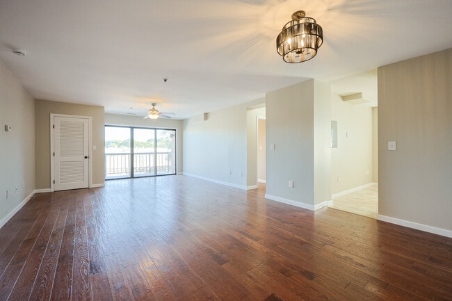 Building Photo - 3920 Mystic Valley Pky