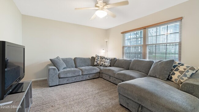 Foto del edificio - 840 Center Ave