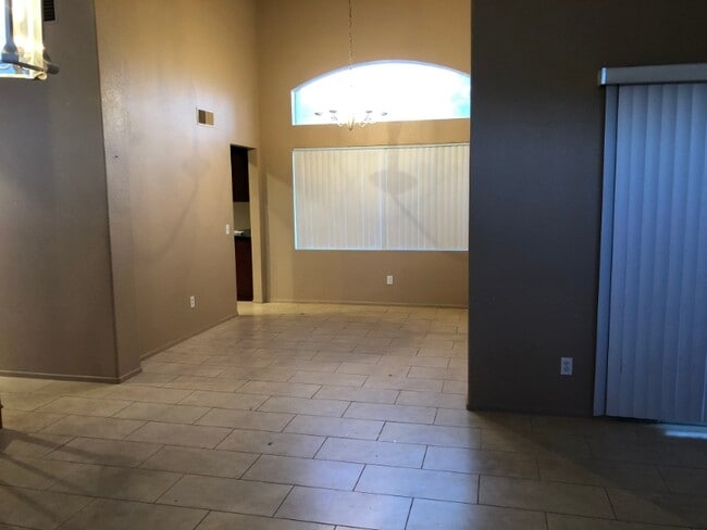 Building Photo - 28891 Biarritz Ct