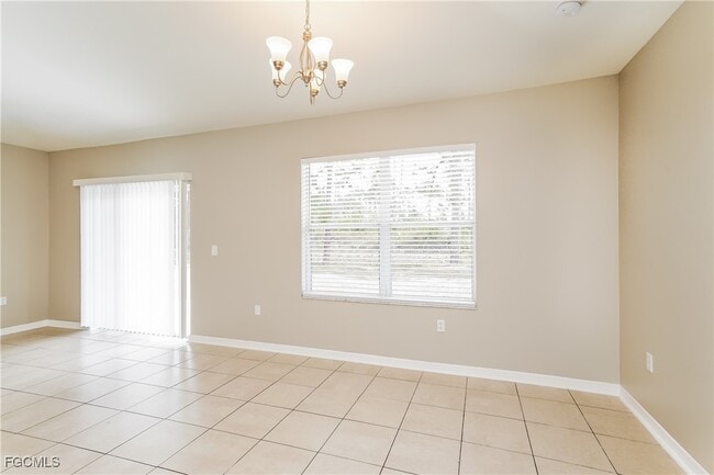 Building Photo - 1066 Fayette Ave