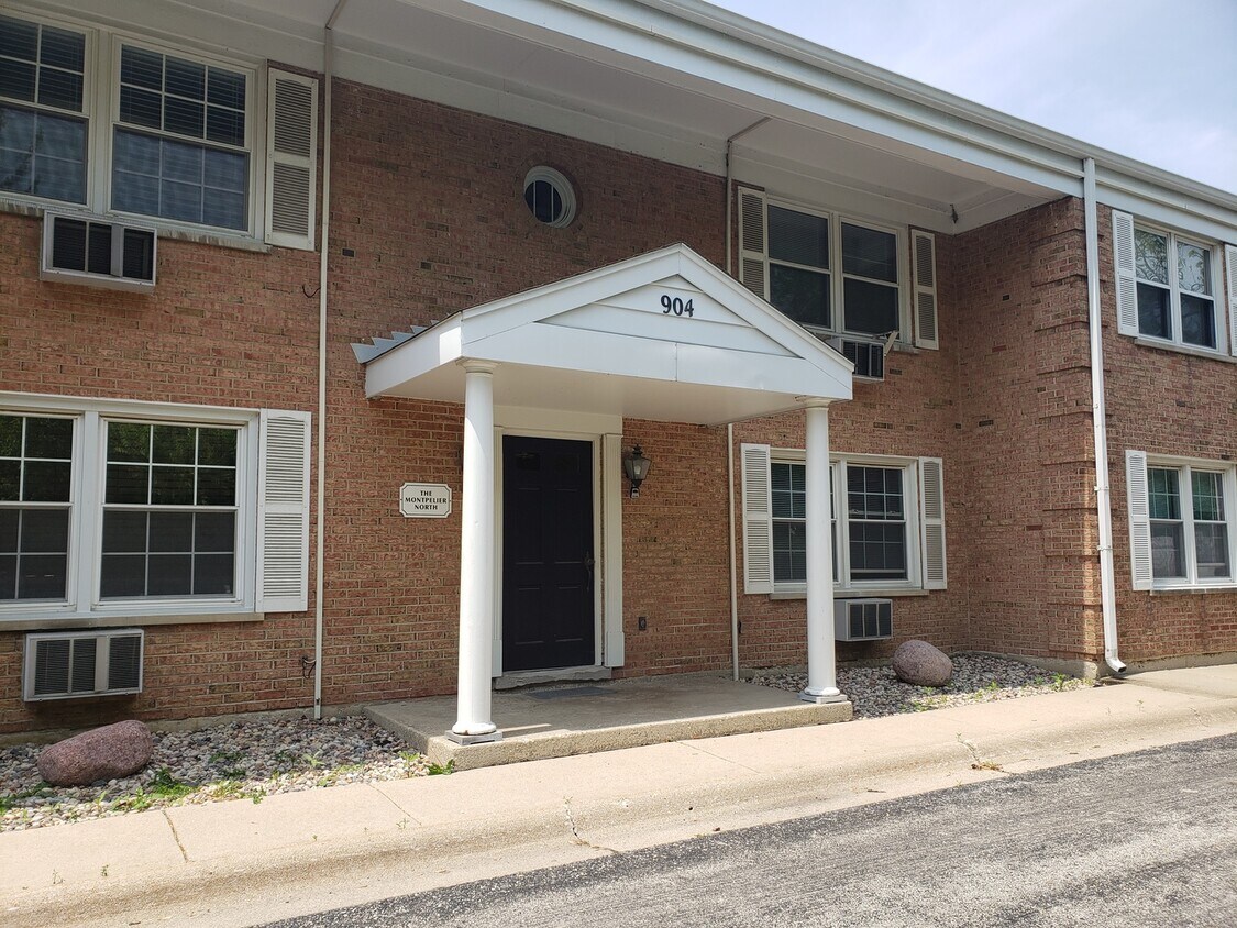 904 W St James St Unit 2S, Arlington Heights, IL 60005 Condo for Rent