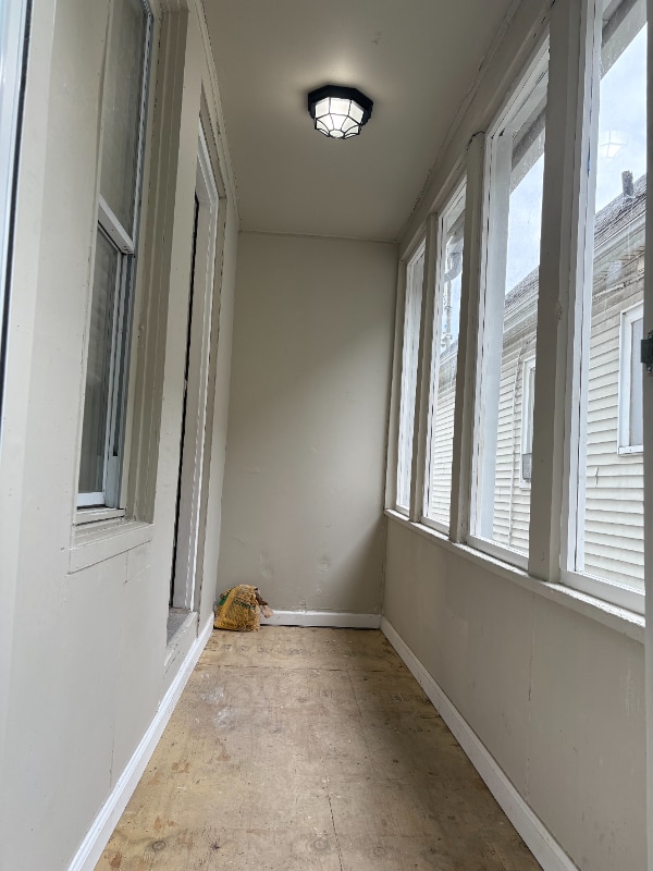 Building Photo - 1045 Hudson Ave