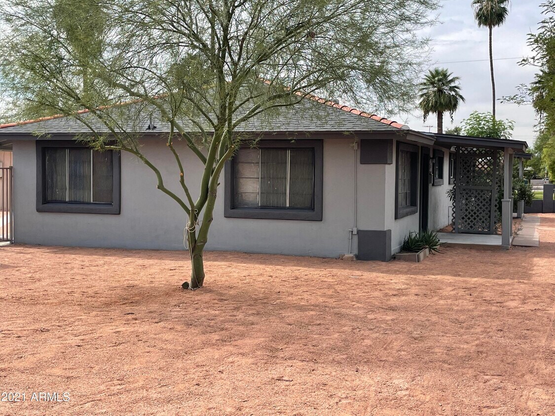 2242 N 29th Pl Unit 2, Phoenix, AZ 85008 Apartment for Rent in Phoenix, AZ