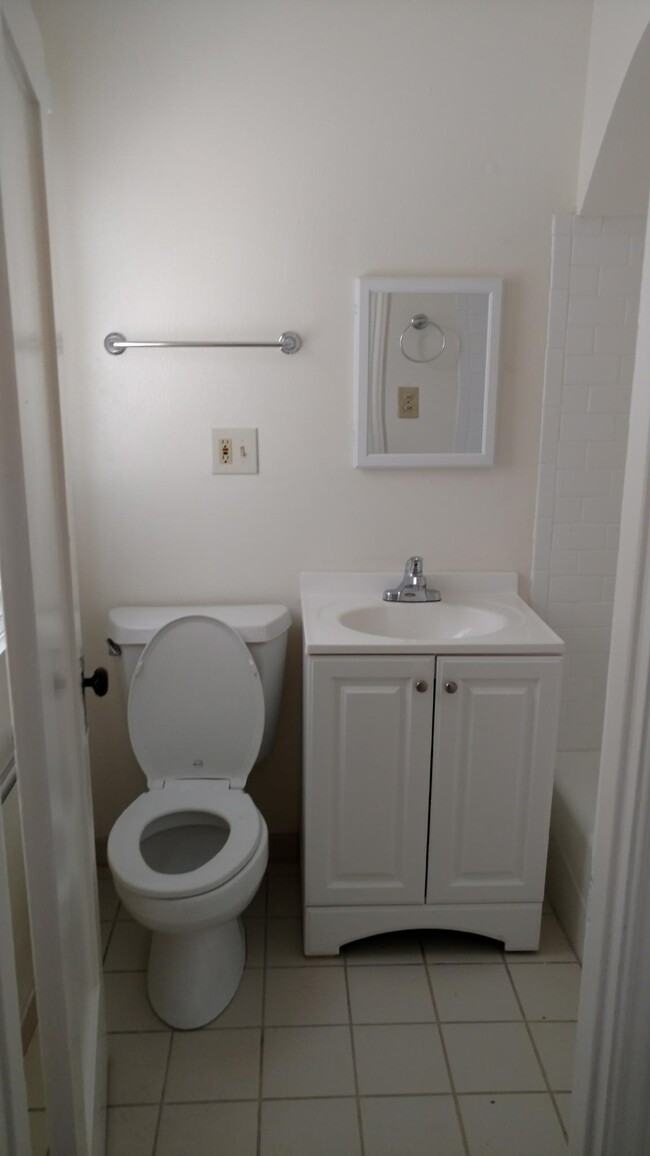 New Bathroom - 1830 30th St