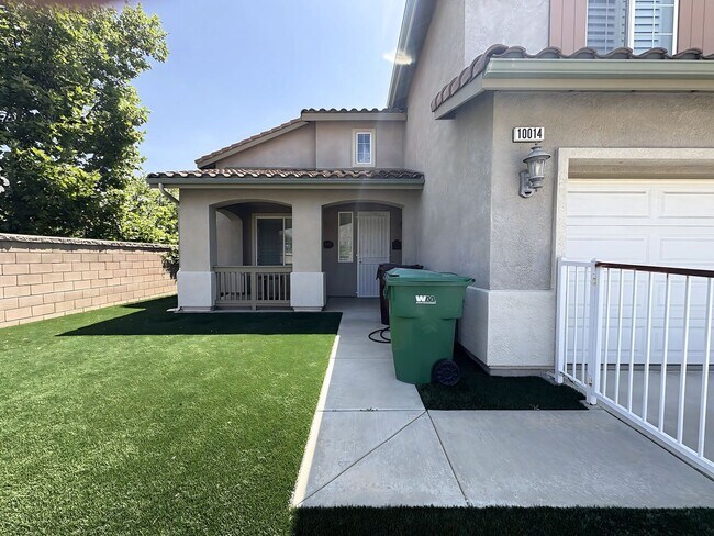 Building Photo - Beautiful Moreno Valley Home
