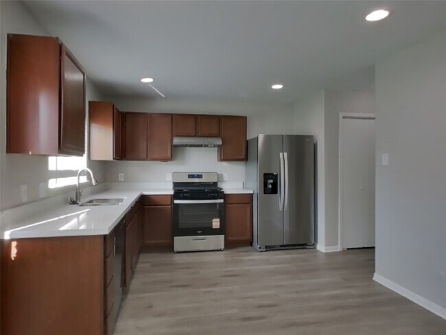 Building Photo - 3311 Thicket Path Way