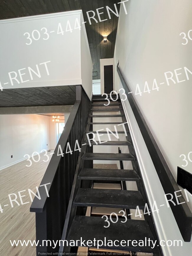 Building Photo - Cute Condo Located in Arvada!