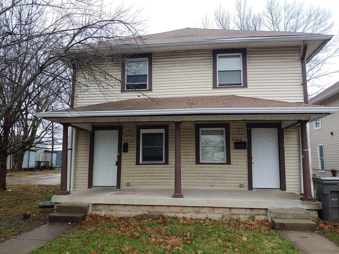 Primary Photo - 2514 Columbia Ave