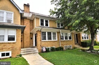 Building Photo - 335 Stuart Ave