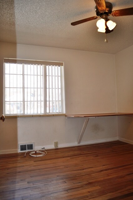 Foto del edificio - 3047 Hawthorne Ave