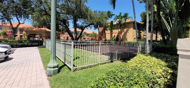 Foto del edificio - 2207 Clipper Pl