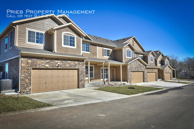 Foto del edificio - Parkview Townhomes