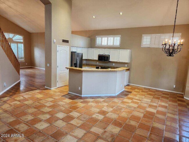 Foto del edificio - 6525 E Paradise Ln