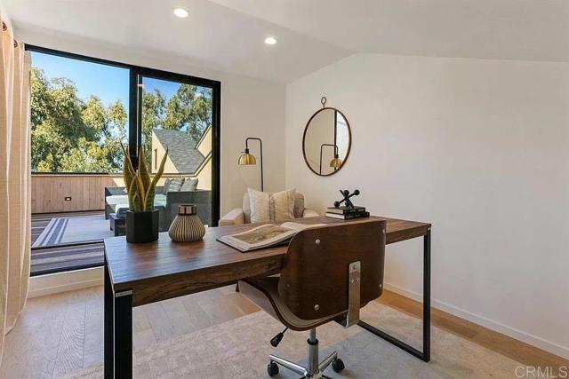 Foto del edificio - 562 Laguna Dr