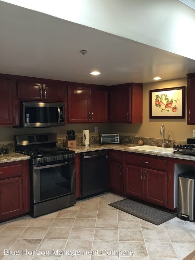 Foto principal - 887 Linden Ave