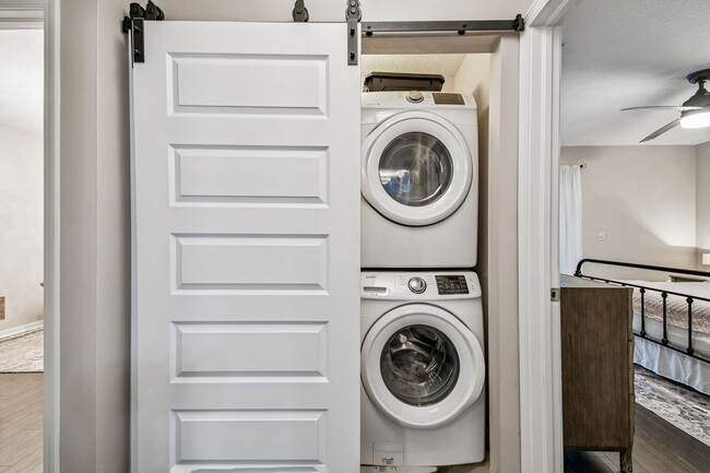 Foto del edificio - 1168 Bass Blvd