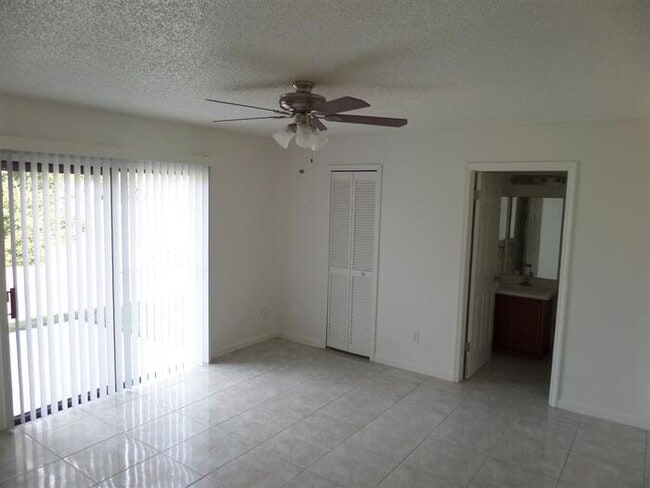 Building Photo - 546 Fort Smith Blvd