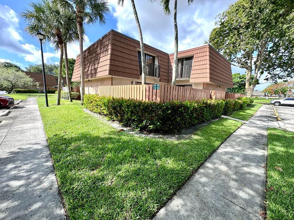 Foto principal - 193 Charter Way