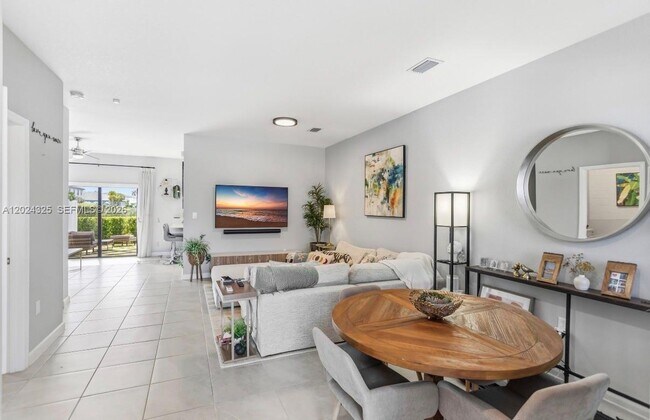 Foto del edificio - 20478 NW 4th Ave